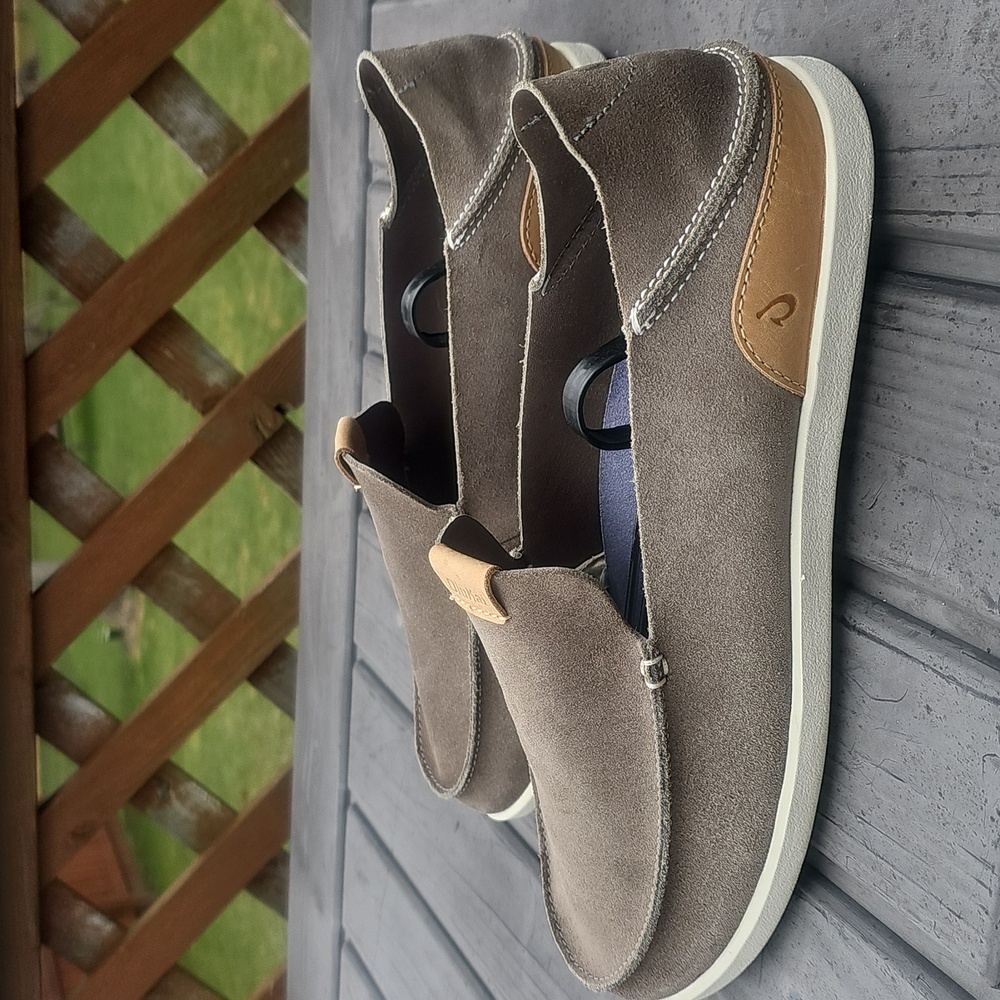 OluKai Nalukai Kala 10.5 Men's Taupe Suede Slip-On Leather Loafers/Mocs
